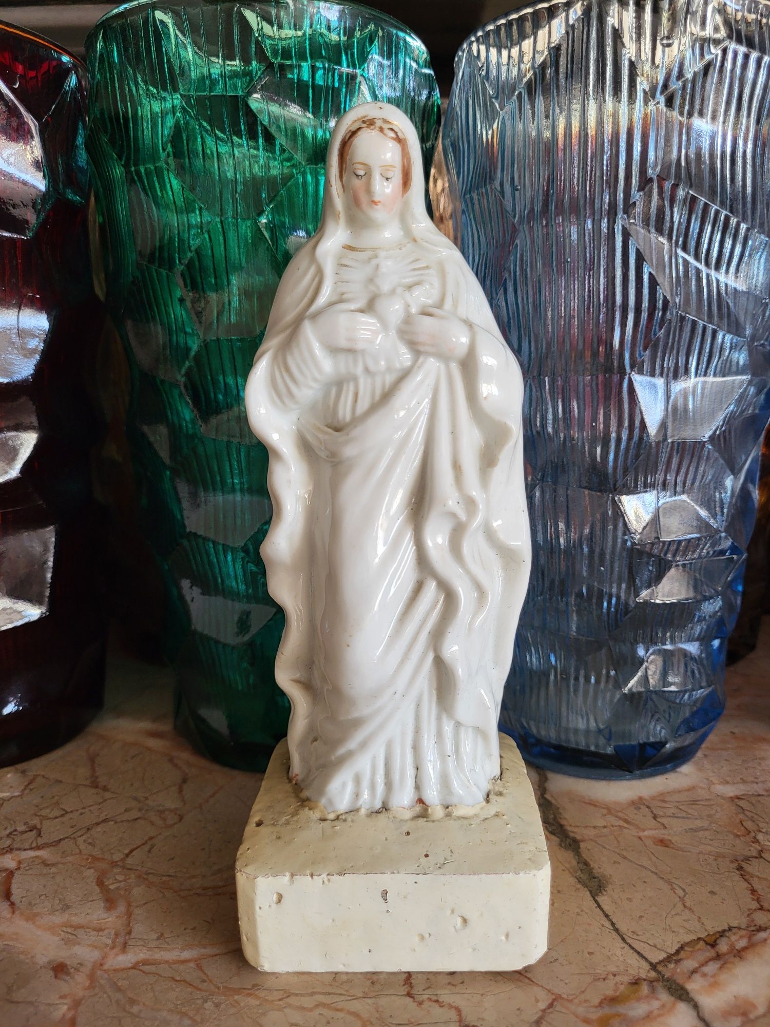 Przedwojenna figurka Matki Bożej