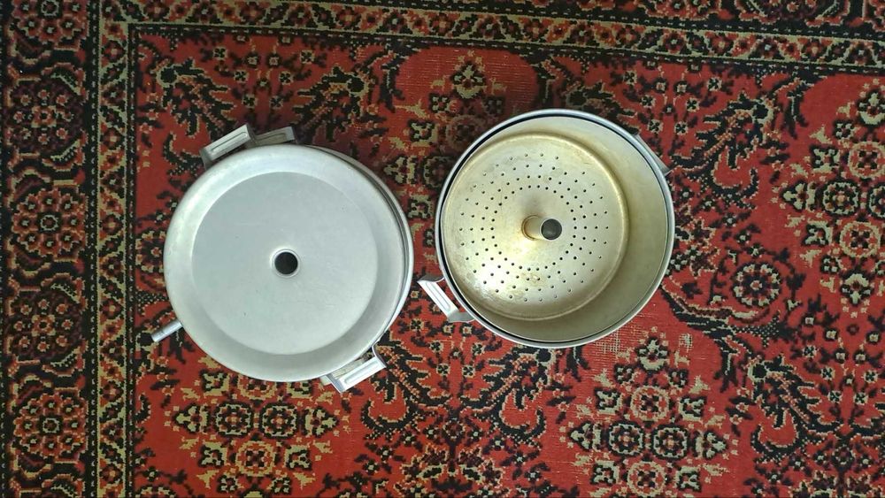 Соковарка для отримання натурального соку з ягід, фруктів, овочів