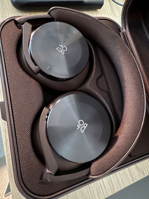Sluchawki Bang&Olufsen Beoplay E95 (kolor orzechowy)