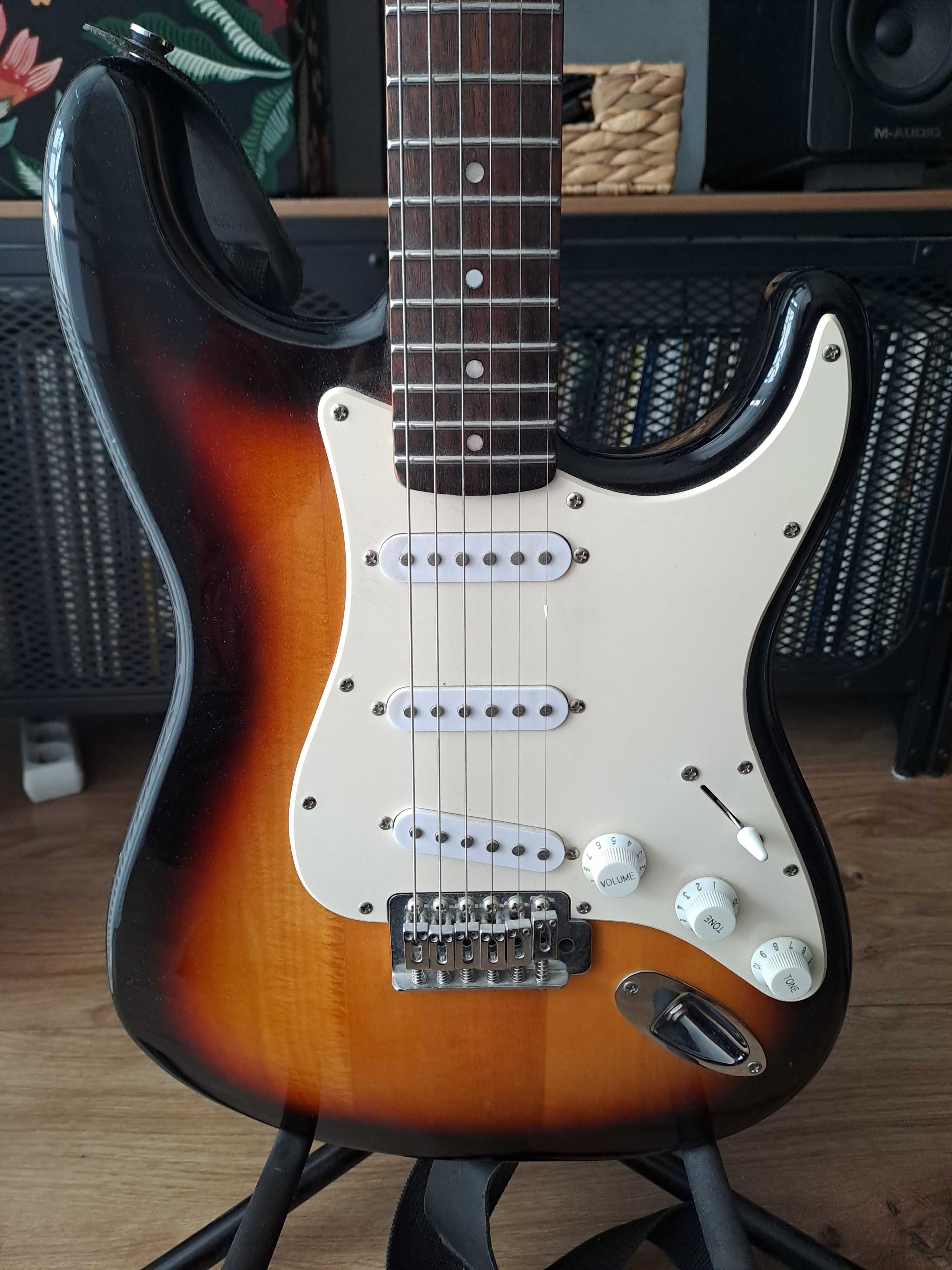 Zestaw Squier Fender Bullet Stratocaster Mustang I