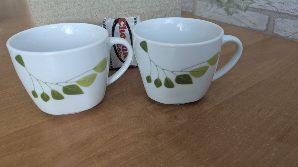 Nowy zestaw filiżanek do kawy herbaty .