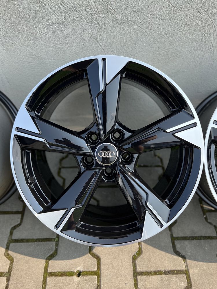 Диски ауді титани audi Q5 a3 a4 a6 R18 5x112 ET39