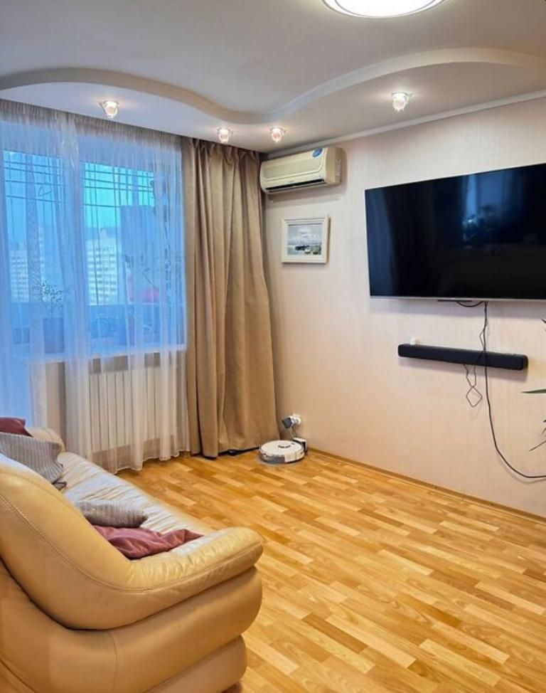 Продам 3-комн квартиру в районе Рабочая ул.