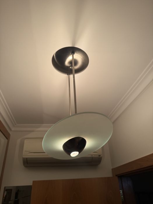 Candeeiros de tecto em ótimo estado