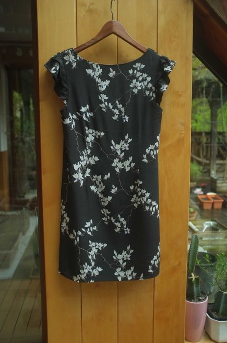 jedwabna letnia sukienka Belle by Oasis japan 100% silk zwiewna kwiaty