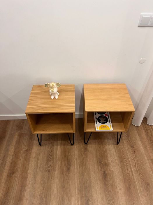 Mesinhas de cabeceira em carvalho