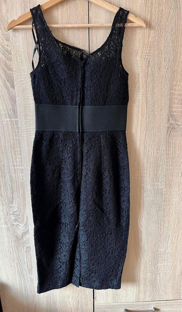 Sukienka ASOS mała czarna koronkowa klasyczna 36/S