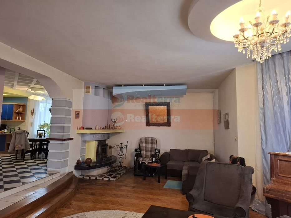 Без %. Продаж будинку 560м2 з гаражем, 70соток, Радомишль