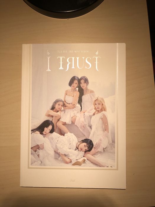 album „I Trust”- (G)IDLE