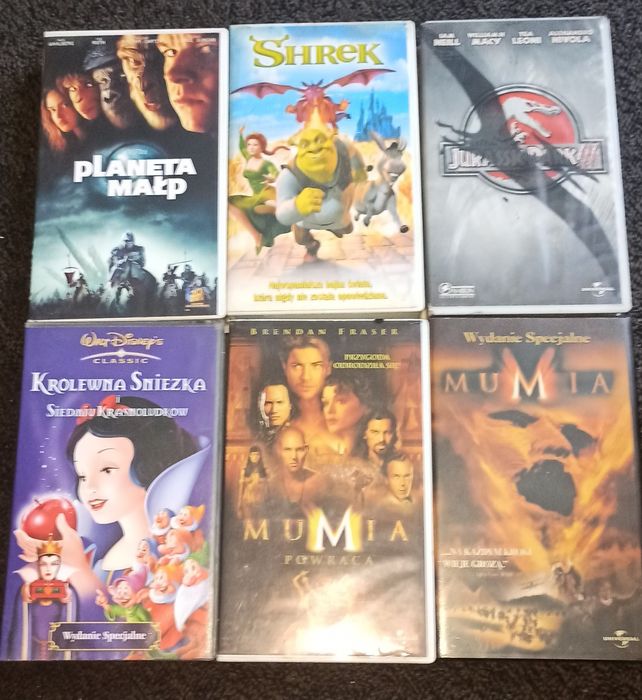 Kasety VHS zestaw