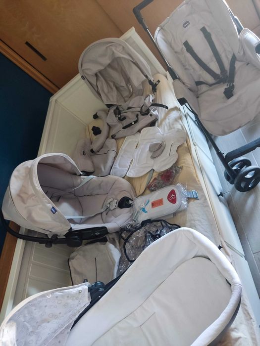 Negociável - Trio Chicco - Alcofa, carro de passeio e cadeira auto/ovo