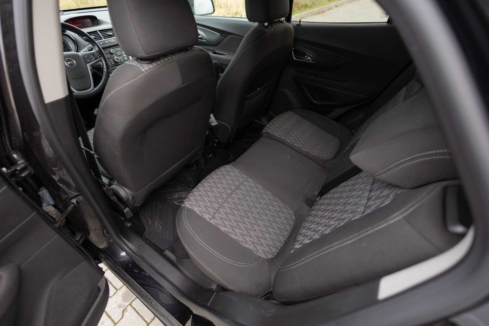Opel Mokka 4x4 /Bogate wyposażenie/Grzana kierownica/ Nowe opony