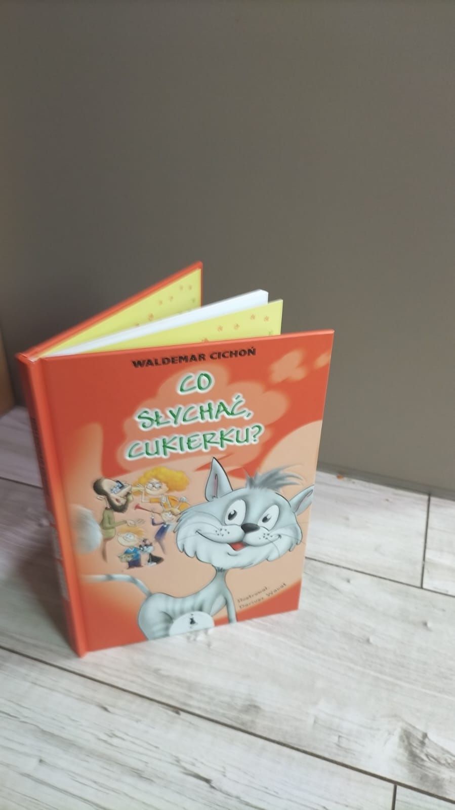 Książki kot Cukierek