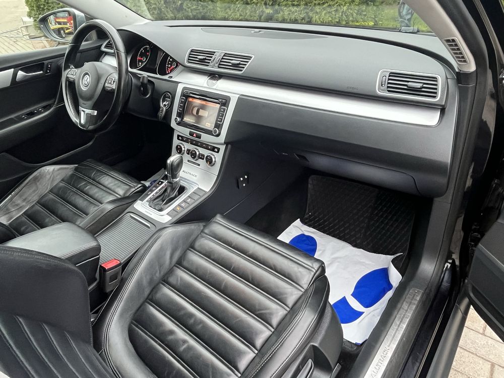 Alltrack 4x4 170km 2.0 tdi DSG 2012tyskm