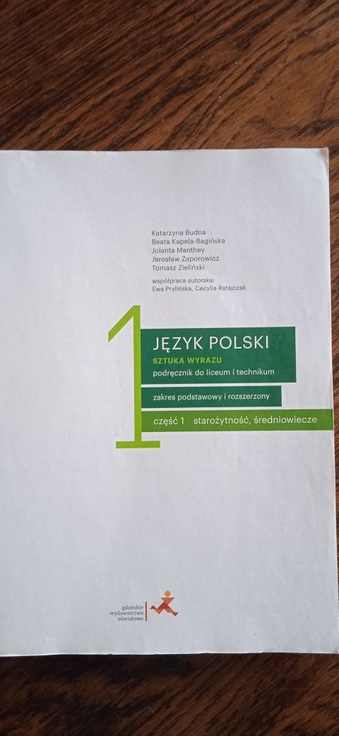 Książki liceum i technikum ponadpodstawowa.