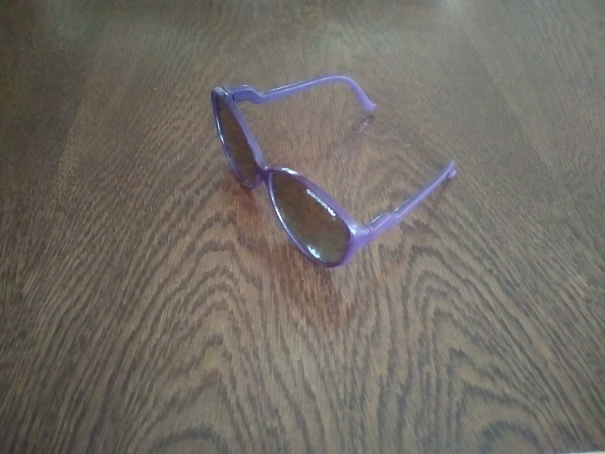 Damskie przeciwsłoneczne okulary fioletowe