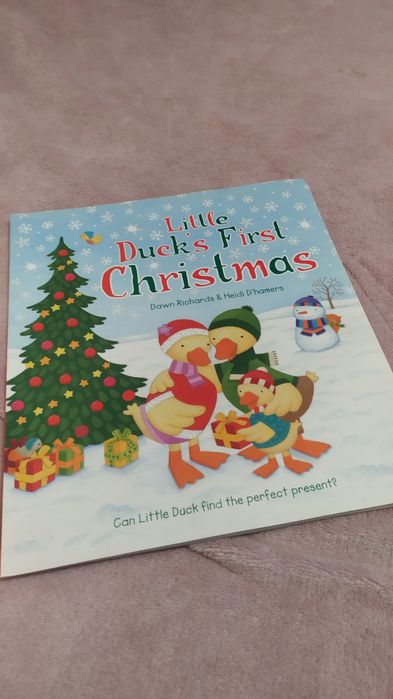 Дитяча книга на англійській мові Little Duck's First Christmas