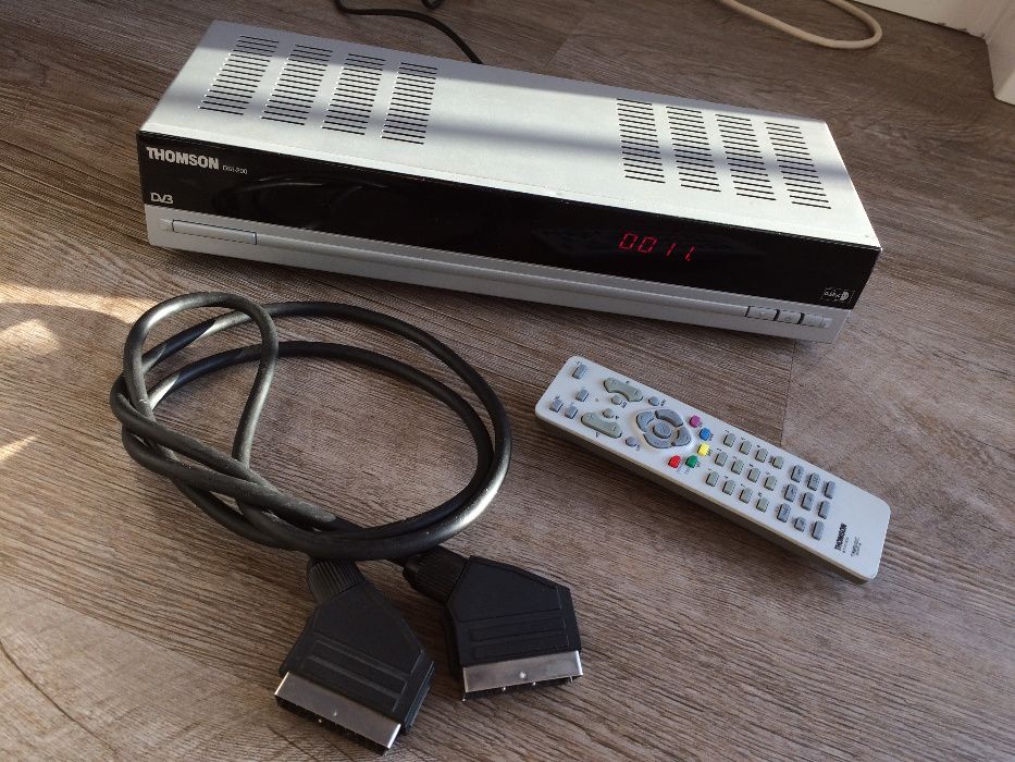 Тюнер Германия спутниковый Satellite receiver THOMSON DSI-200