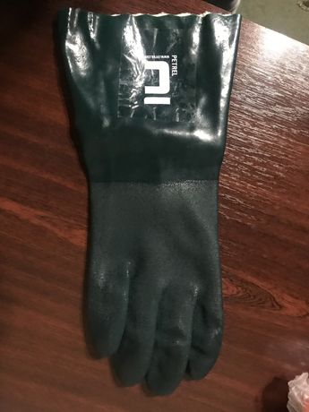 Резиновые рукавицы