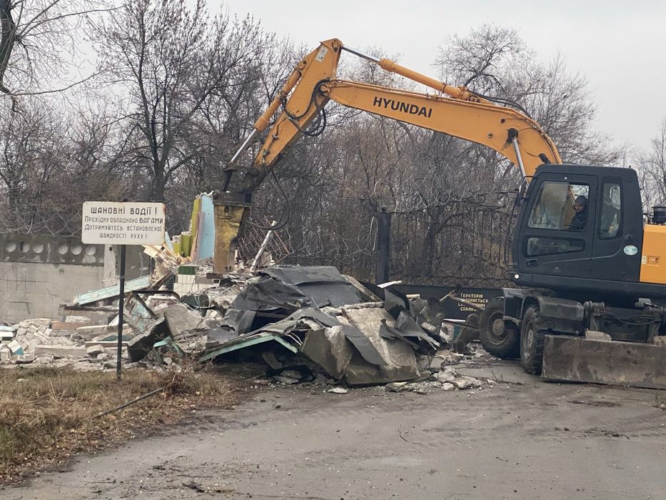 Аренда полноповоротного экскаватора  Hyundai 170W