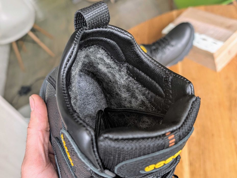 Чоловічі змові кросівки черевики натуральна шкіра прошиті міцні теплі