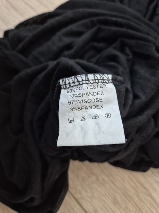 Czarna marszczona sukienka damska mini M używana