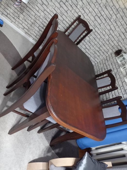 Stół rozkładany 5 krzeseł