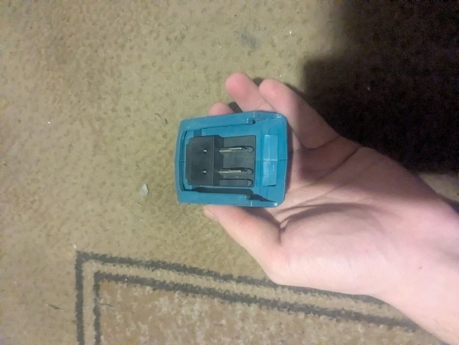 Акумуляторний ліхтар Makita DEAML103 (100 лм, 10.8 В, без АКБ)