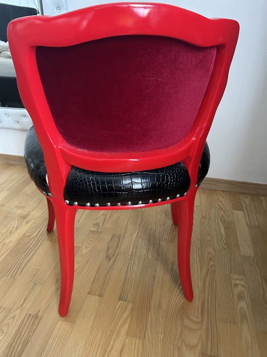 Eleganckie krzesełko