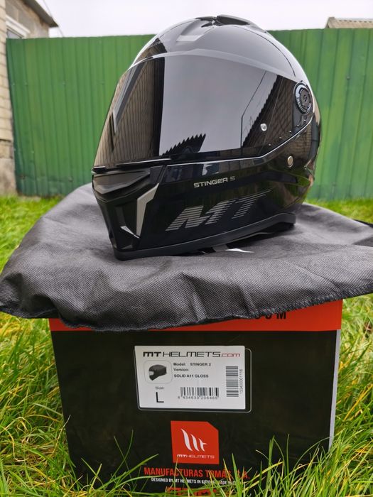 Мотошолом MT STINGER 2 A11 Solid Gloss Black L / 2 візори
