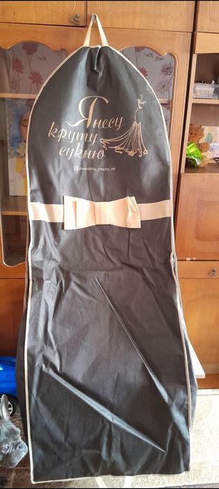 Продам весільну сукню куплену в салоні!