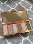Paletka ceni Estee Lauder