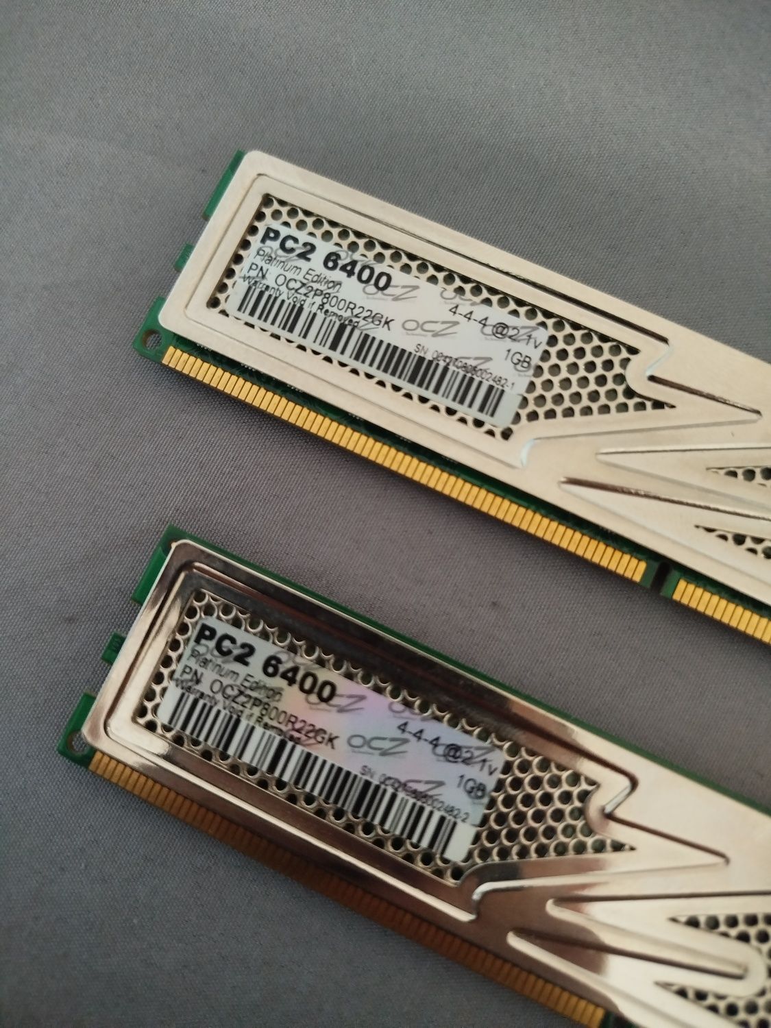 Pamięć RAM OCZ2P800R22GK PC2 6400 Platinum Edition 2x1Gb