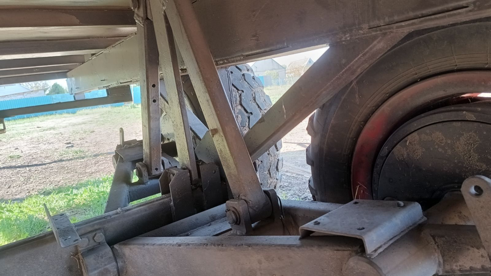 Причеп для сіна самоскидний