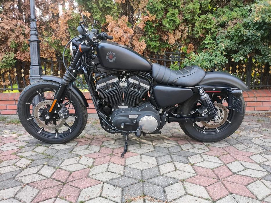 Harley-Davidson Sportster Iron 883 XL 883 Iron 2019 Czarny Mat Vance Hinces Bardzo Ładny