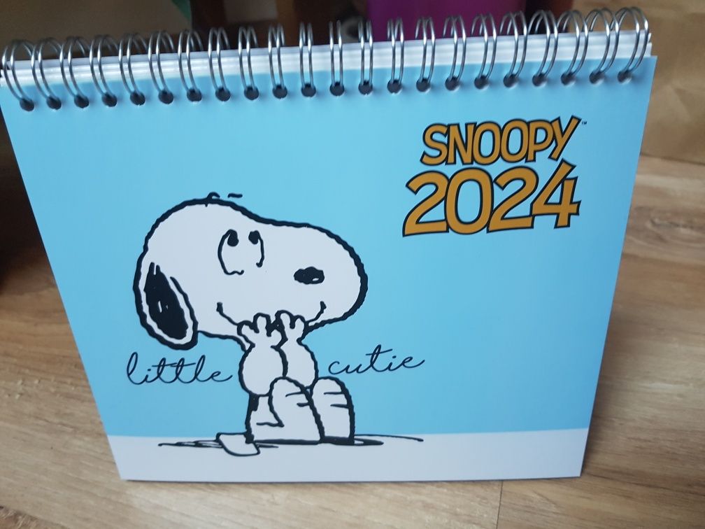 Kalendarz 2024 pies Snoopy peanuts