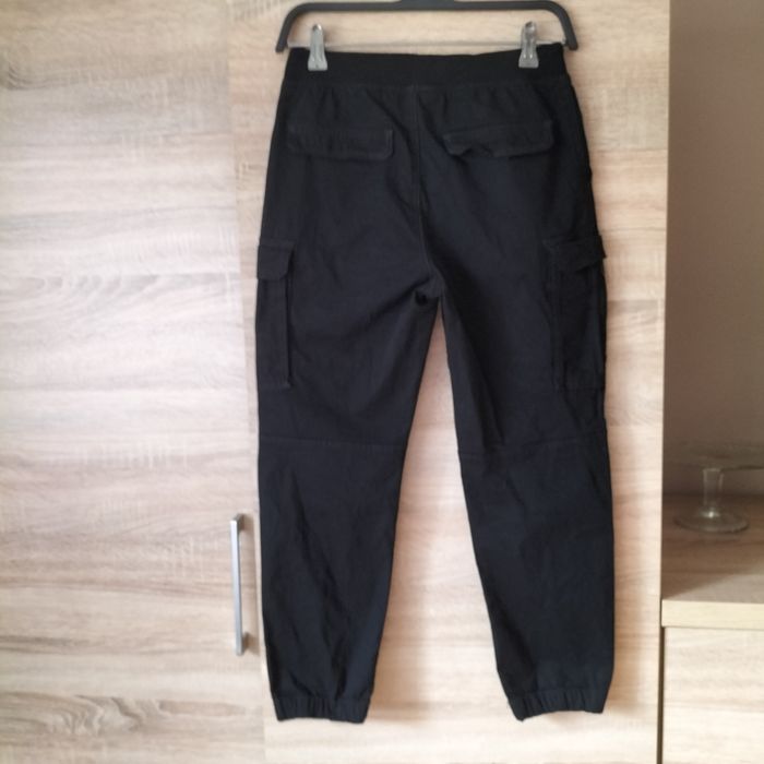 Chłopięce spodnie dresowe z materiału roz 152 H&M