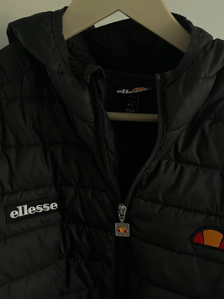 Курточка ellesse