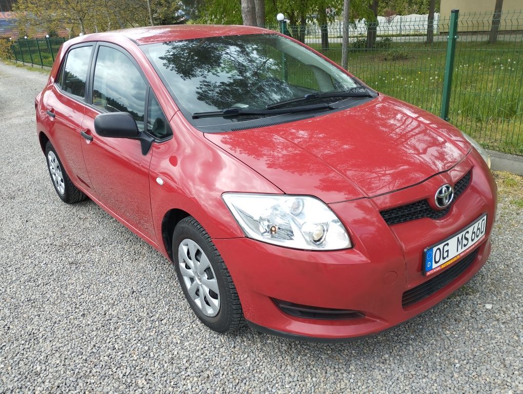 Toyota Auris 1.3 Basis 2010/11r*Bezwypadkowy *Opłacony*