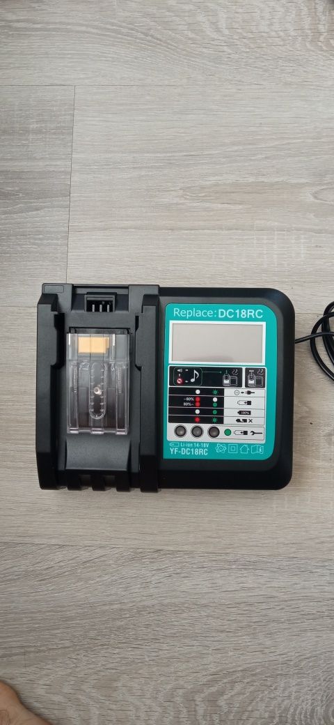 Зарядка Makita 18v/14.4v Replace: DC18RC (3A)