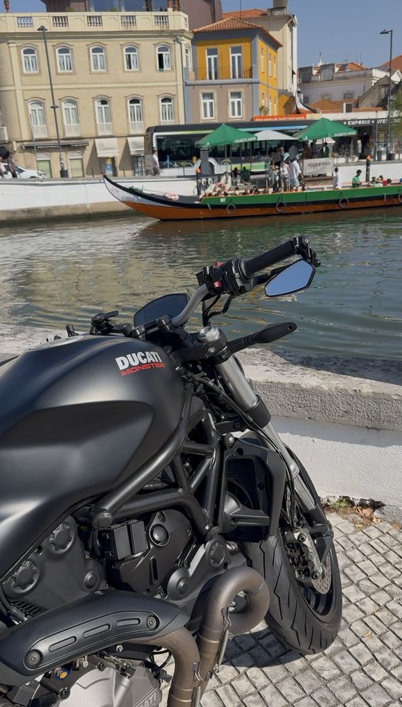 Ducati Monster 821