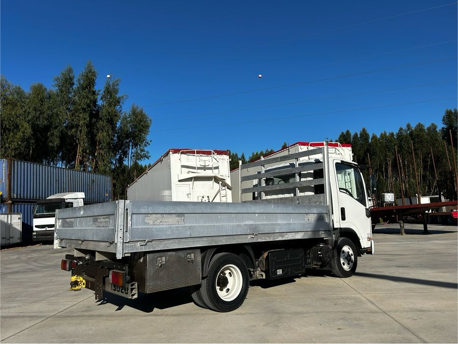 Isuzu n35 carroçaria em aluminio