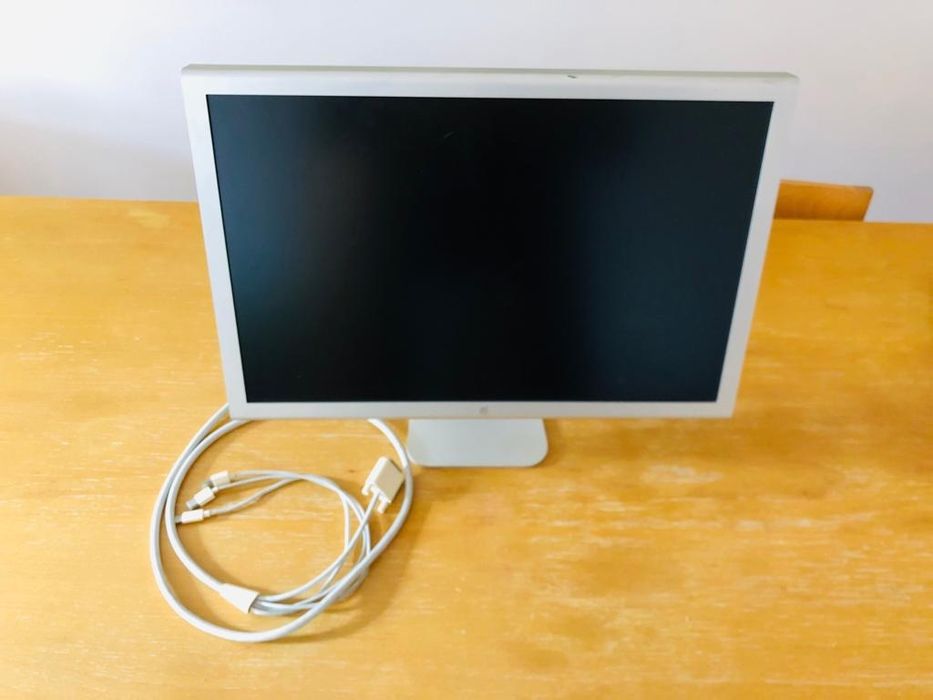 Monitor Apple Cinema HD Display