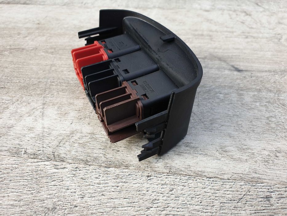 Audi TT 8N Panel przełącznik