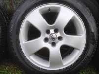 Alufelgi oryginalne Audi 16 5x100 opony zimowe PIRELLI