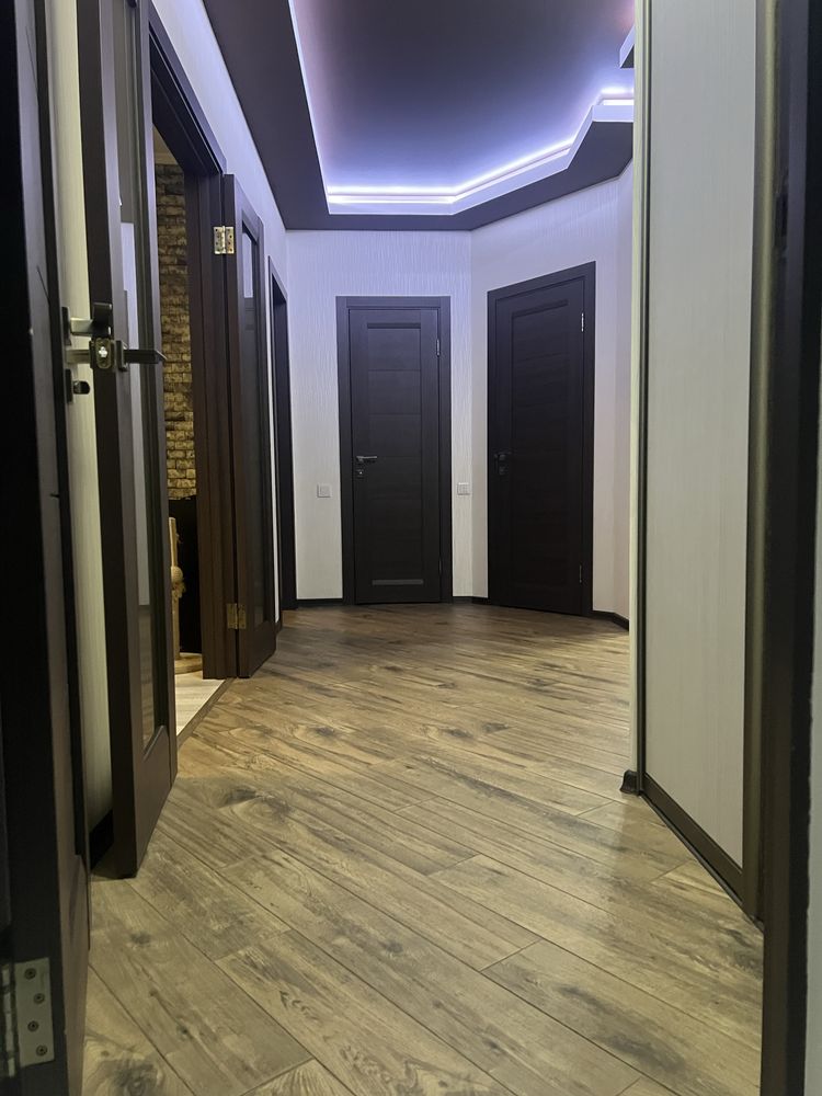 Світла 2-кімнатна з переплануванням у 3, 94,7 м², вул. Бідного, Левада