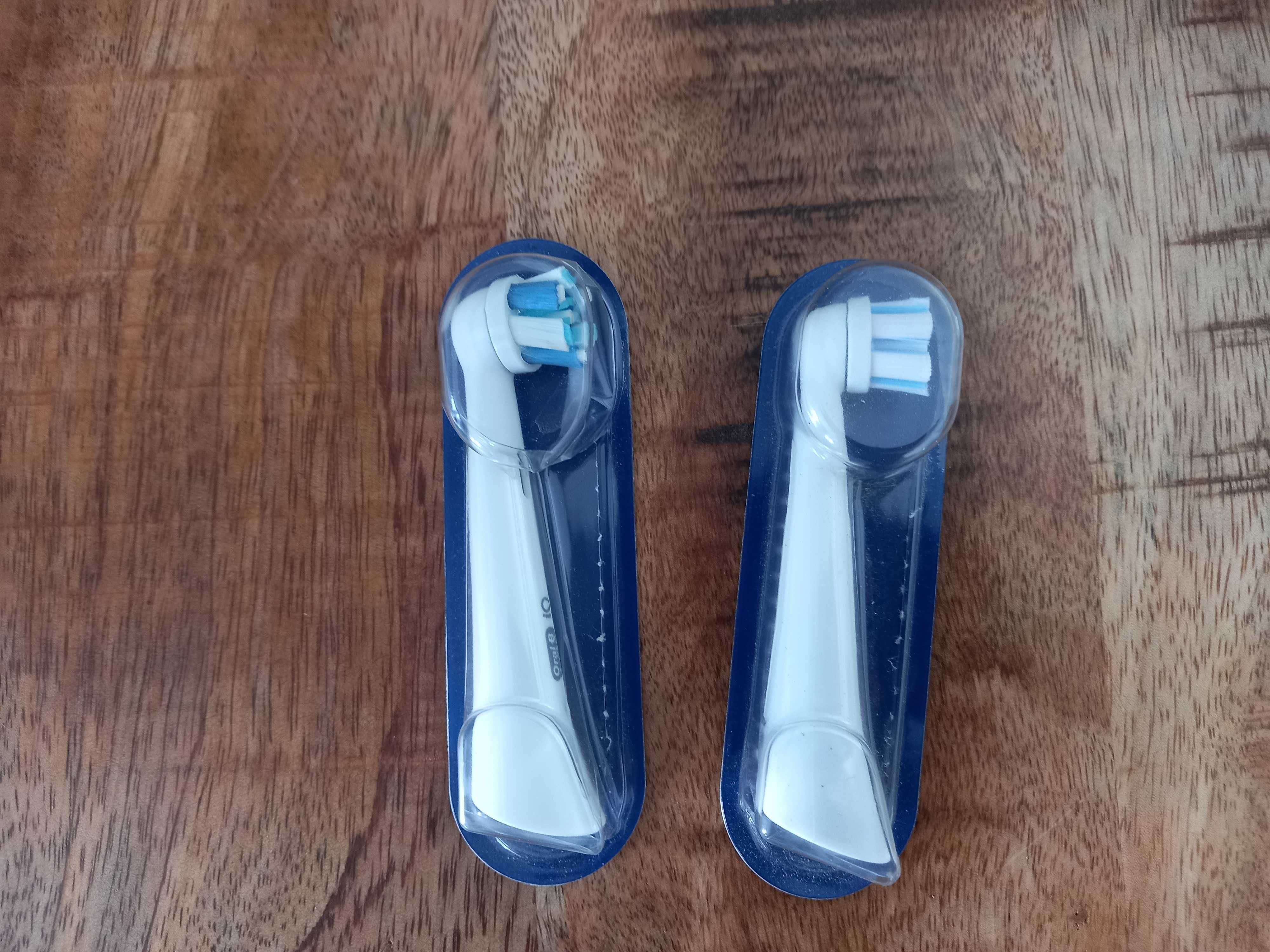 Насадки на зубную щетку Oral-B iO 2шт