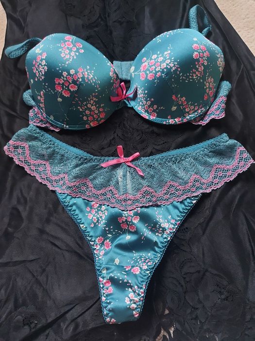 Kleo бюст трусики 80В