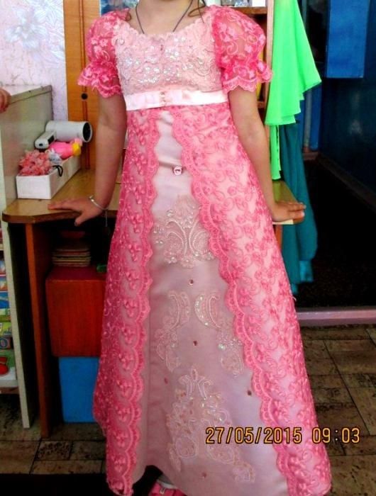 Платье на выпускной,красивое, красивенное розовое!гипюр