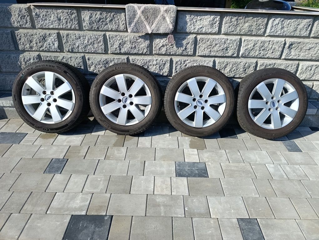 Комплект дисків Ford з шинами Barum Bravuris 5 HM 205/55 R16